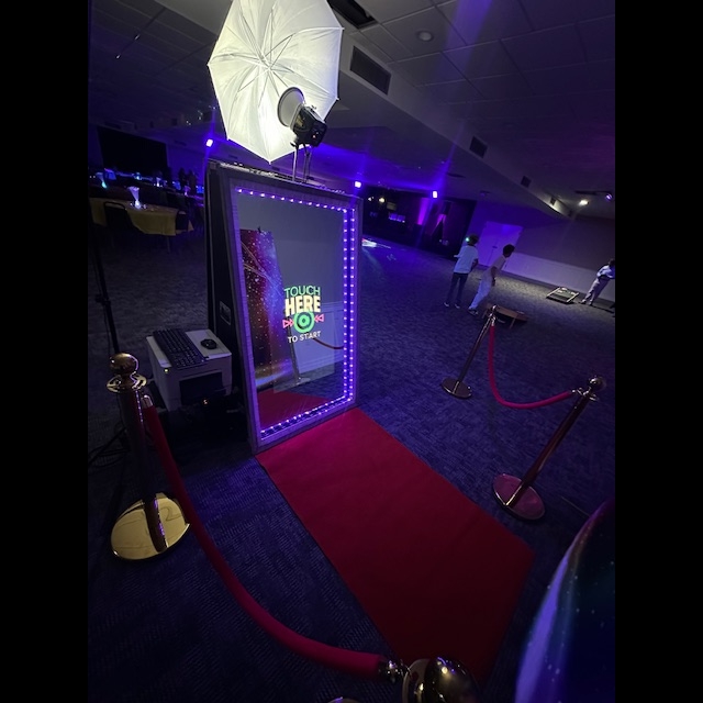 Mirror Photo Booth